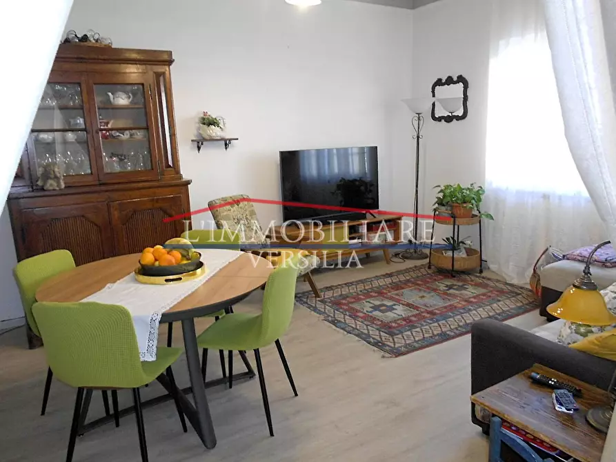 Immagine 10 di Casa bifamiliare in vendita  a Massa