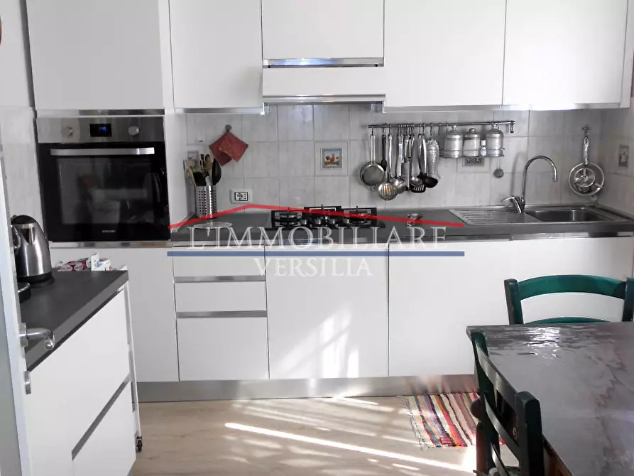 Immagine 17 di Casa bifamiliare in vendita  a Massa