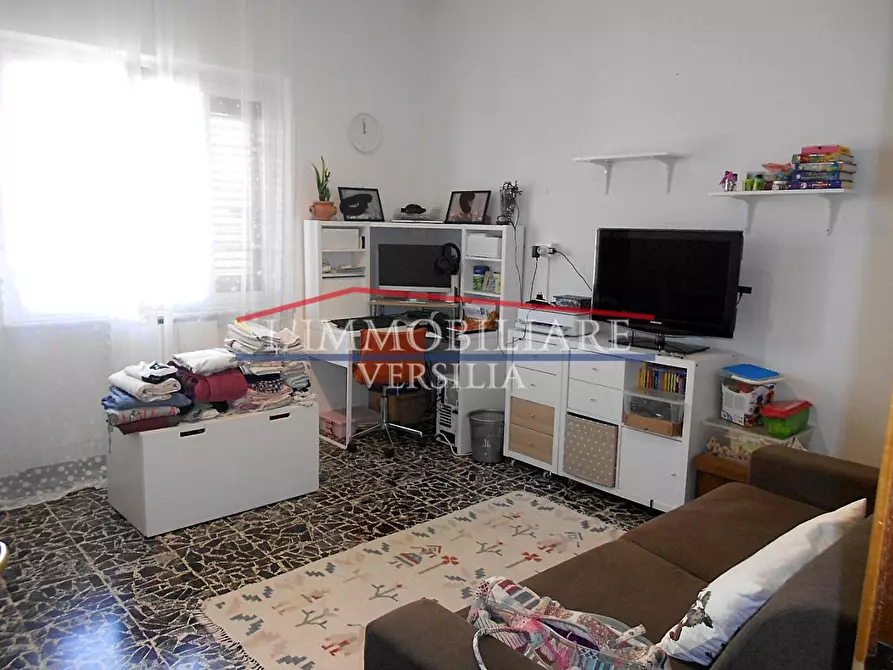 Immagine 50 di Casa bifamiliare in vendita  a Massa