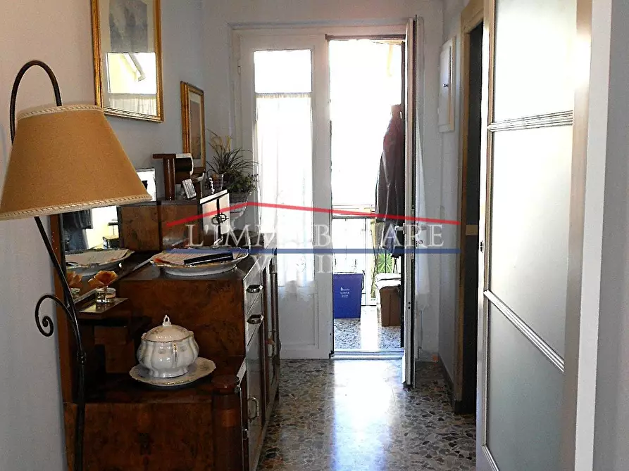 Immagine 21 di Casa bifamiliare in vendita  a Massa