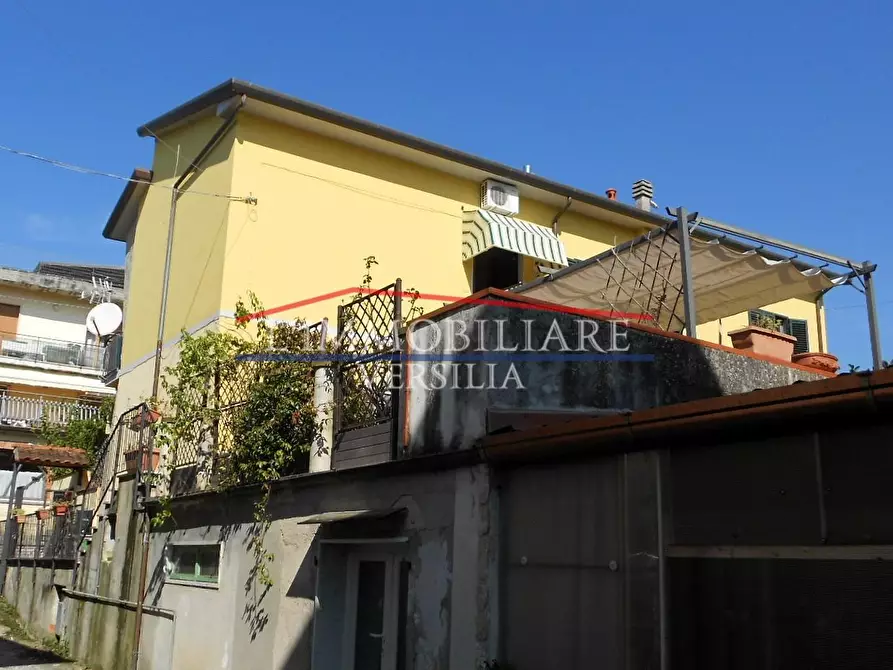 Immagine 59 di Casa bifamiliare in vendita  a Massa