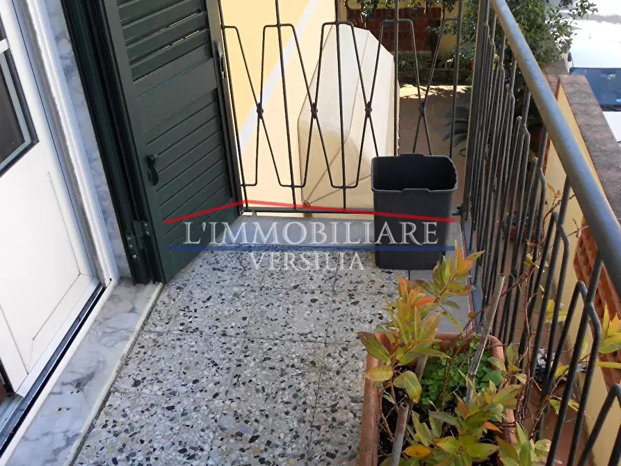 Immagine 39 di Casa bifamiliare in vendita  a Massa
