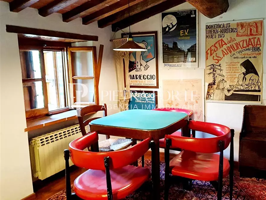 Immagine 17 di Rustico / casale in vendita  a Camaiore