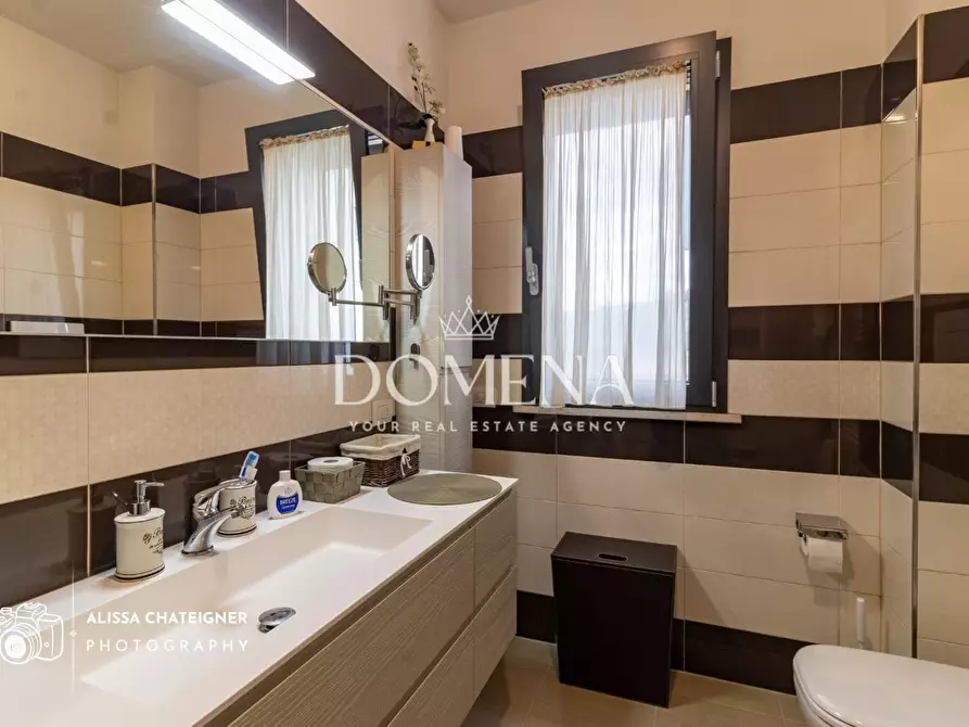 Immagine 11 di Appartamento in vendita  a Siena