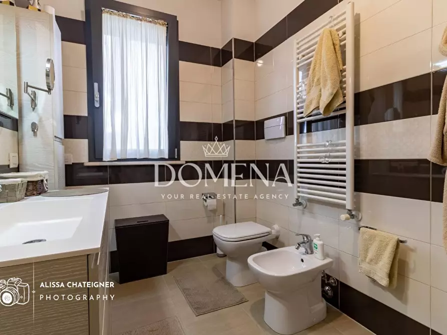 Immagine 12 di Appartamento in vendita  a Siena