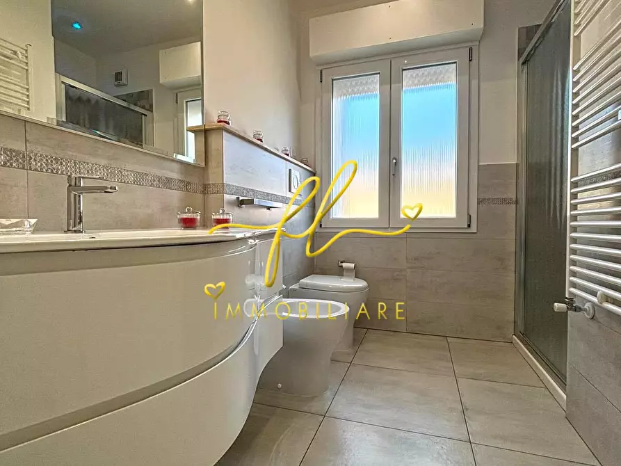 Immagine 14 di Appartamento in vendita  a Cecina