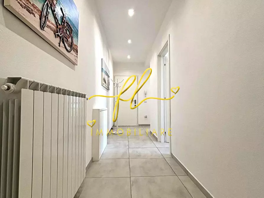 Immagine 6 di Appartamento in vendita  a Cecina