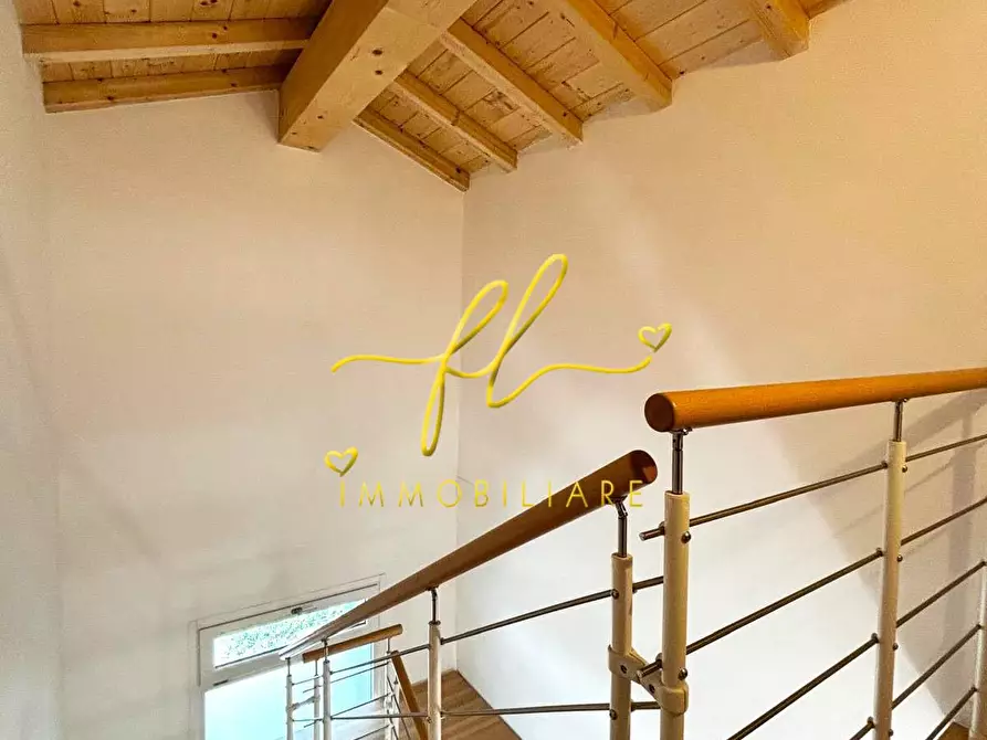 Immagine 16 di Appartamento in vendita  a Cecina