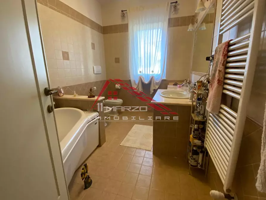 Immagine 13 di Villa in vendita  a San Giuliano Terme