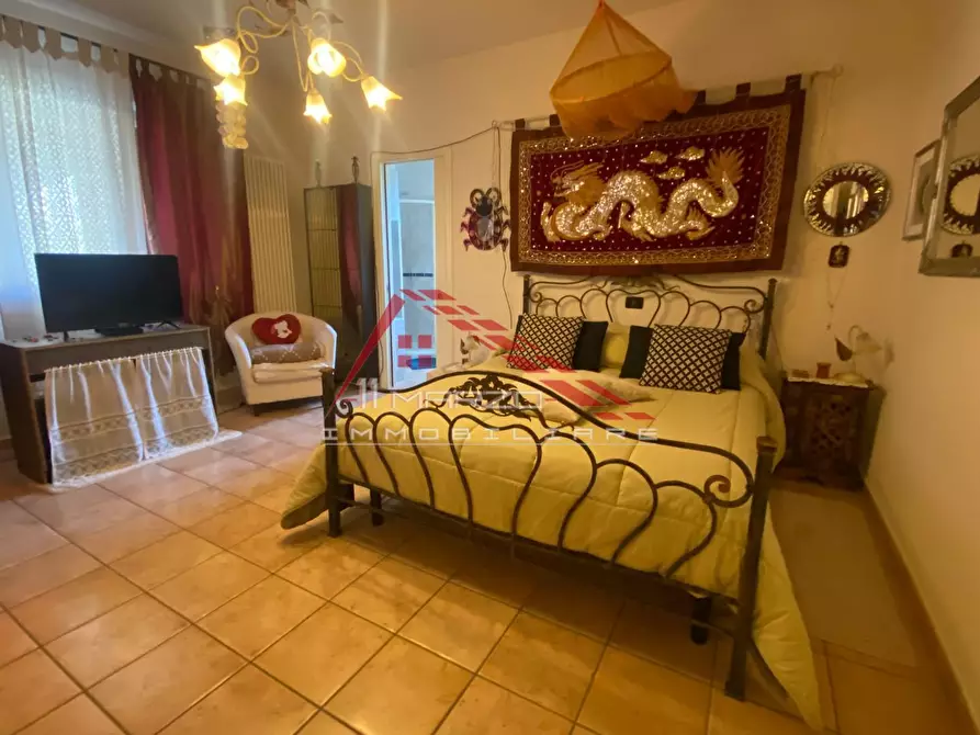 Immagine 15 di Villa in vendita  a San Giuliano Terme