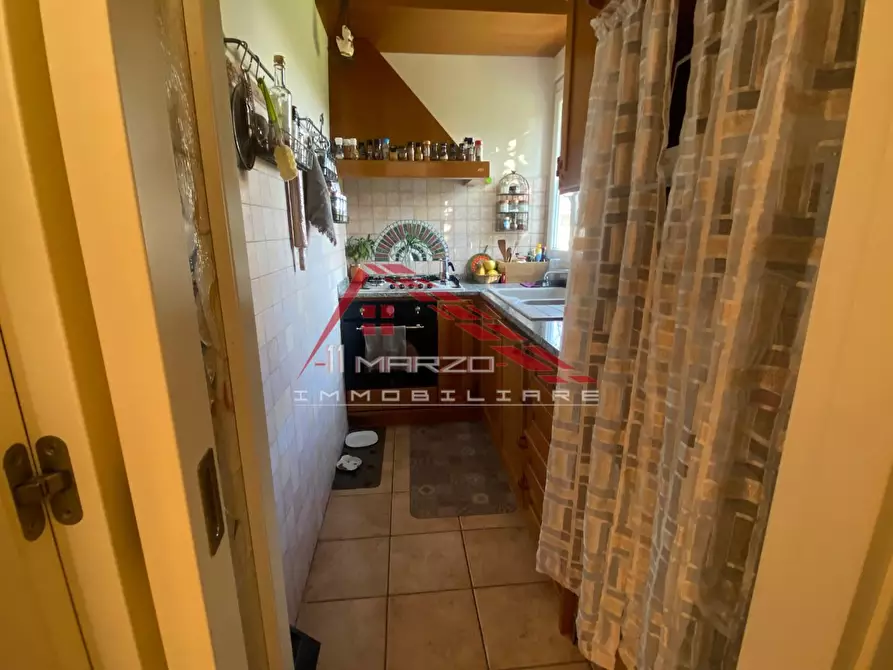 Immagine 10 di Villa in vendita  a San Giuliano Terme