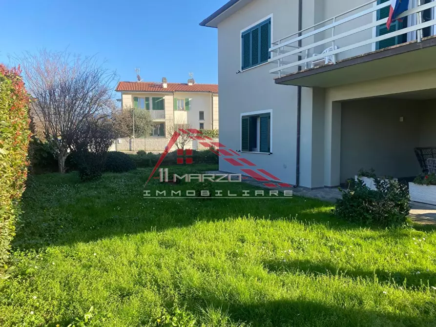 Immagine 2 di Villa in vendita  a San Giuliano Terme