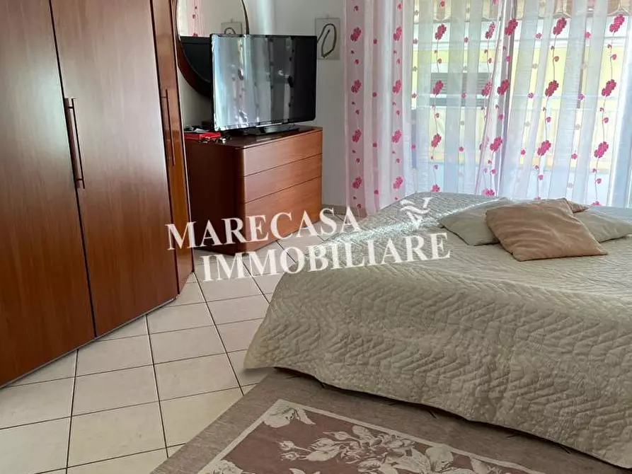 Immagine 4 di Appartamento in vendita  a Carrara