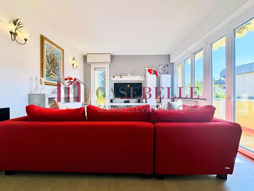 Immagine 7 di Appartamento in vendita  a Pietrasanta