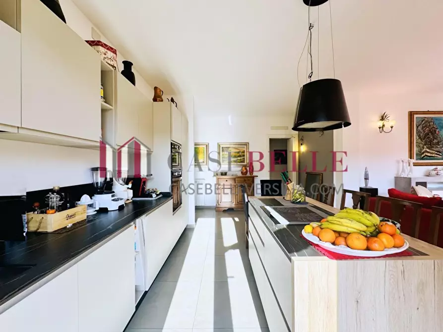 Immagine 6 di Appartamento in vendita  a Pietrasanta