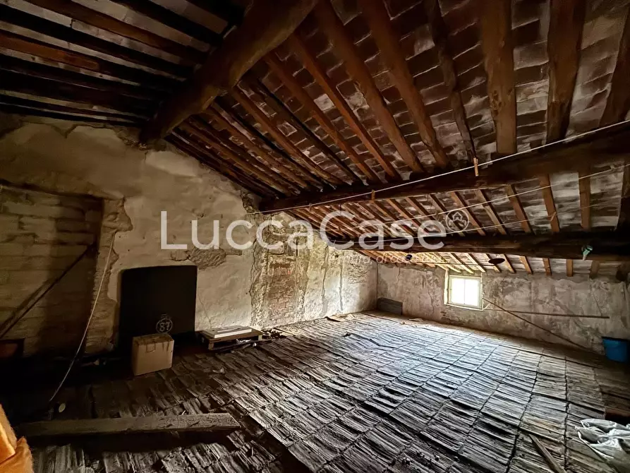 Immagine 36 di Terratetto in vendita  a Lucca