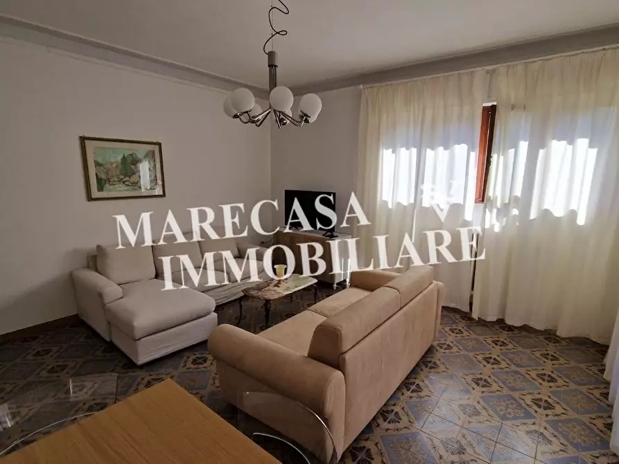 Immagine 3 di Appartamento in affitto  a Carrara