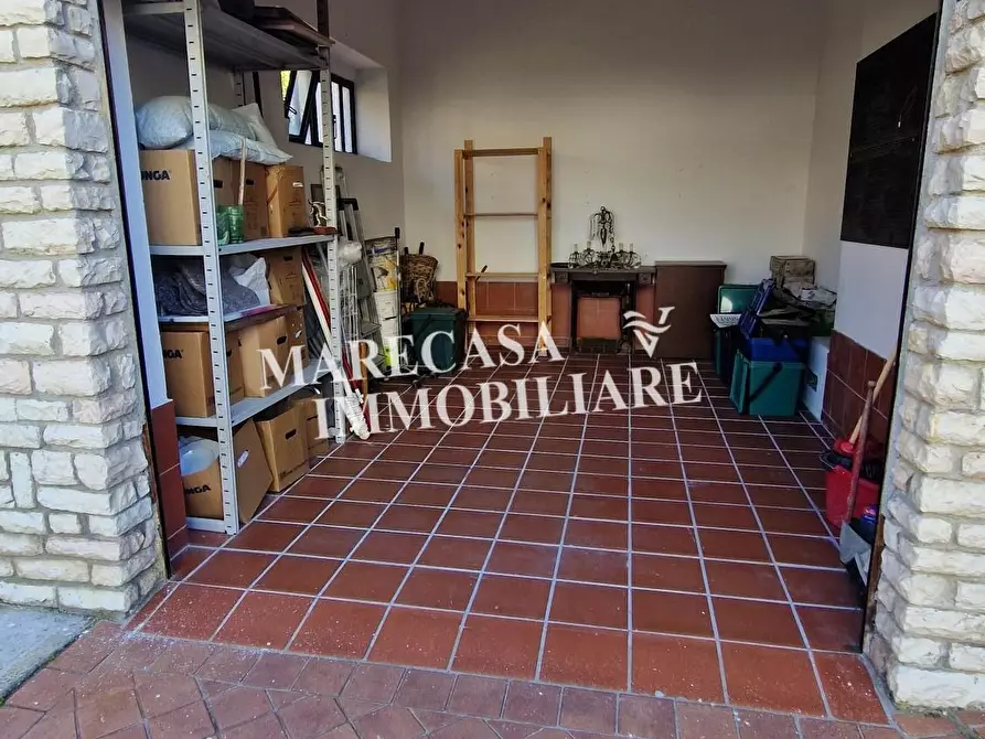 Immagine 2 di Appartamento in affitto  a Carrara