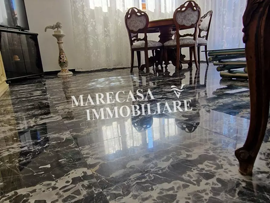 Immagine 8 di Appartamento in affitto  a Carrara