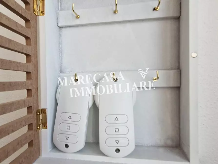 Immagine 11 di Appartamento in affitto  a Carrara