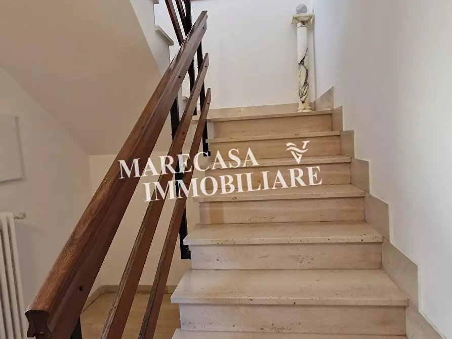 Immagine 3 di Appartamento in affitto  a Carrara