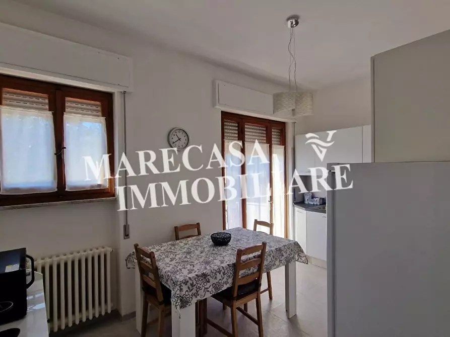 Immagine 5 di Appartamento in affitto  a Carrara