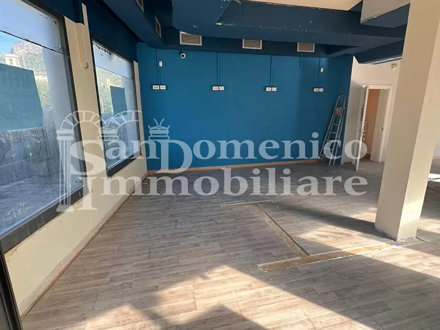 Immagine 2 di Locale commerciale in vendita  a Vicopisano