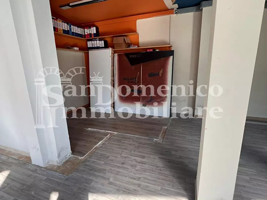 Immagine 11 di Locale commerciale in vendita  a Vicopisano