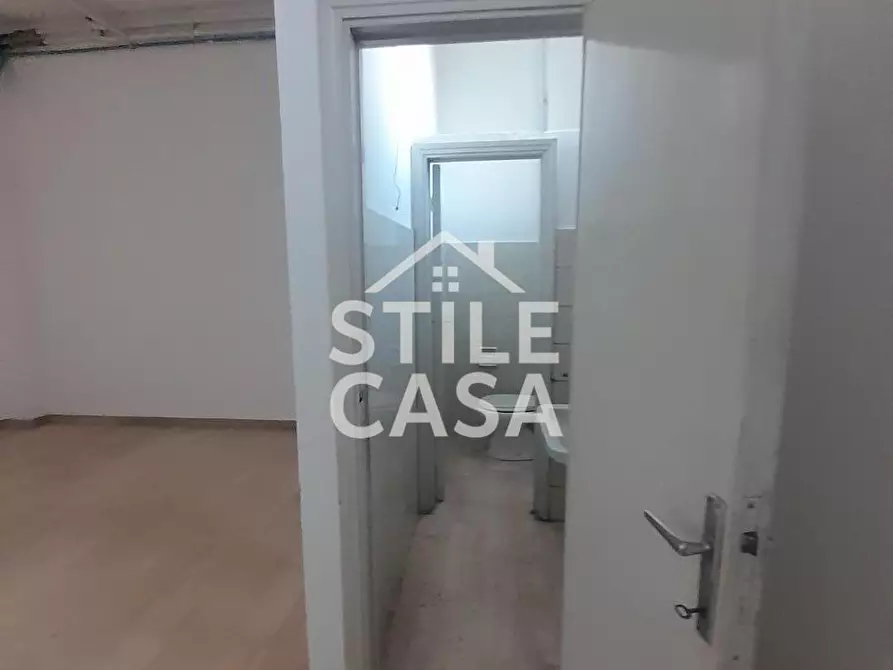 Immagine 8 di Negozio in vendita  a Castelfranco Di Sotto