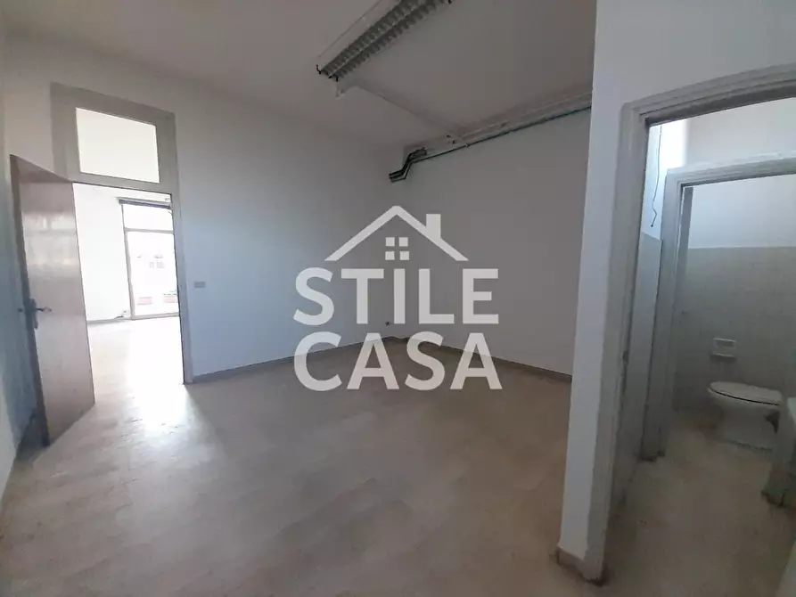 Immagine 4 di Negozio in affitto  a Castelfranco Di Sotto