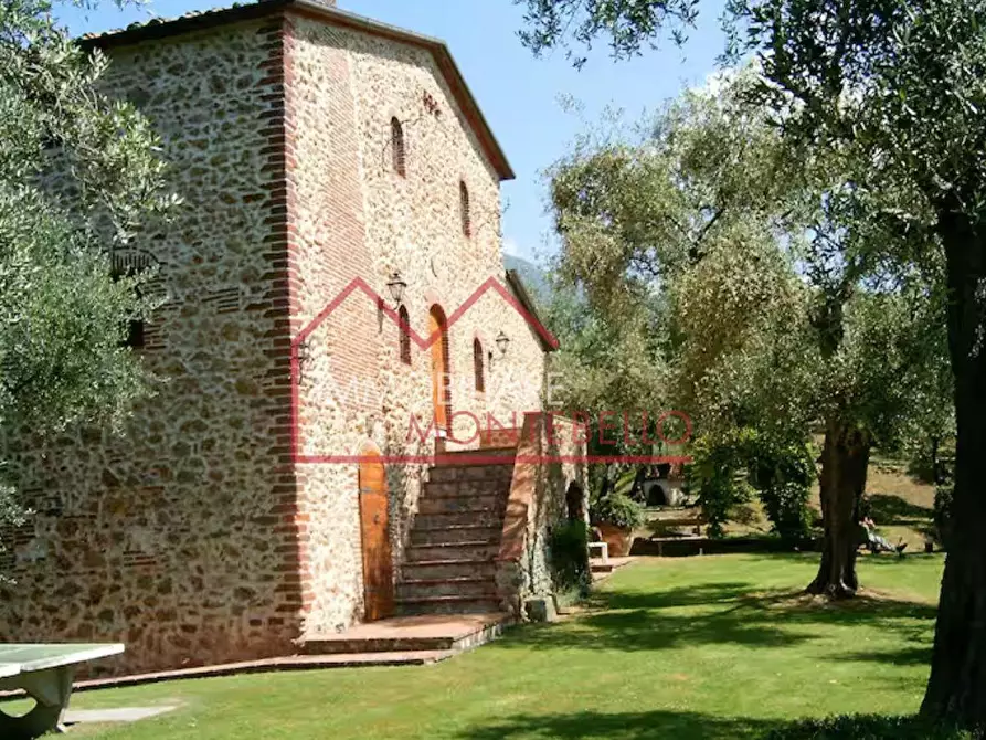 Immagine 1 di Rustico / casale in vendita  a Camaiore