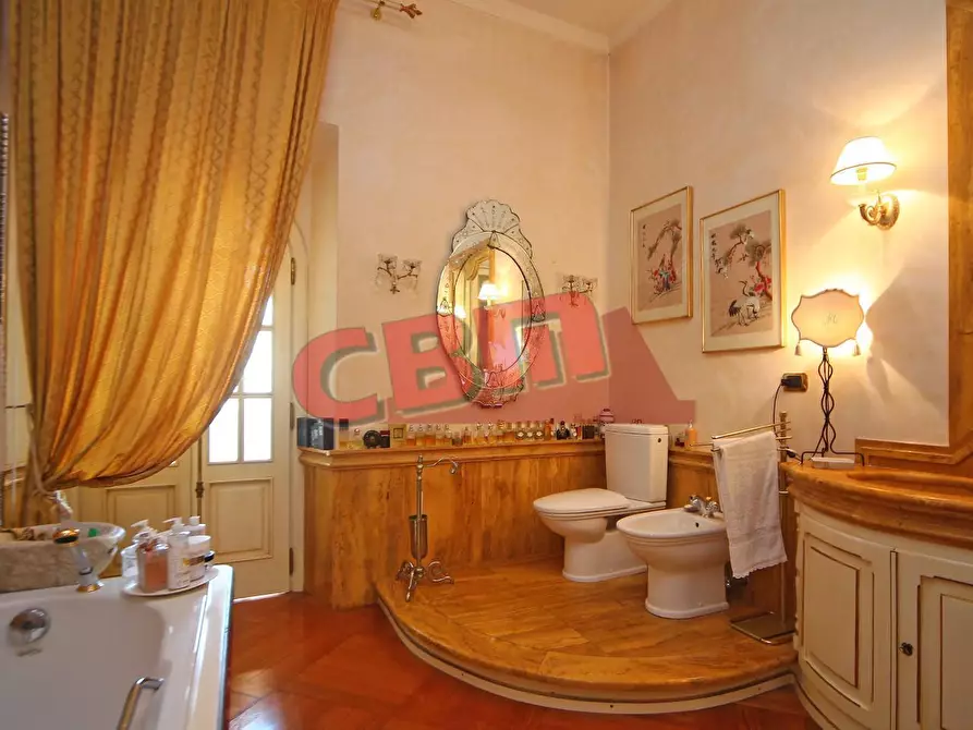 Immagine 33 di Appartamento in vendita  a Livorno