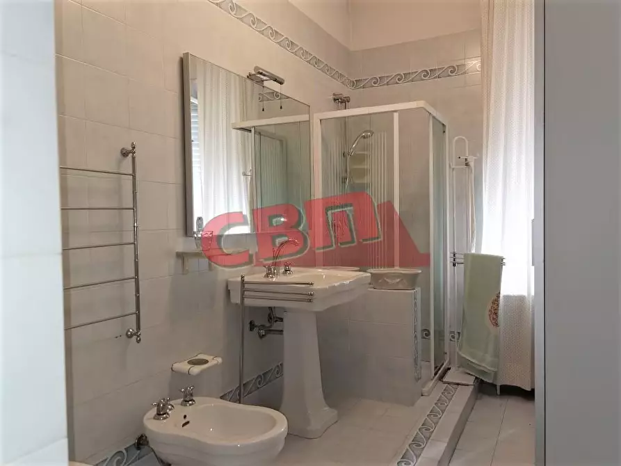 Immagine 41 di Appartamento in vendita  a Livorno