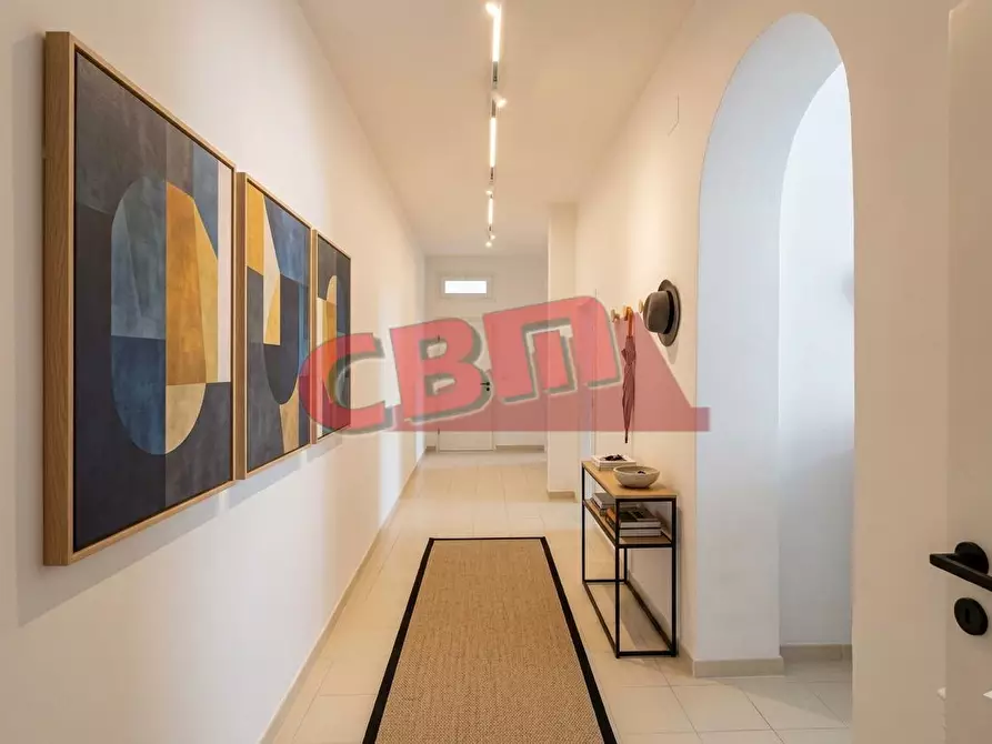 Immagine 10 di Appartamento in vendita  a Livorno