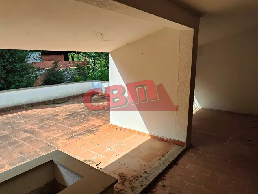 Immagine 21 di Villa in vendita  a Livorno