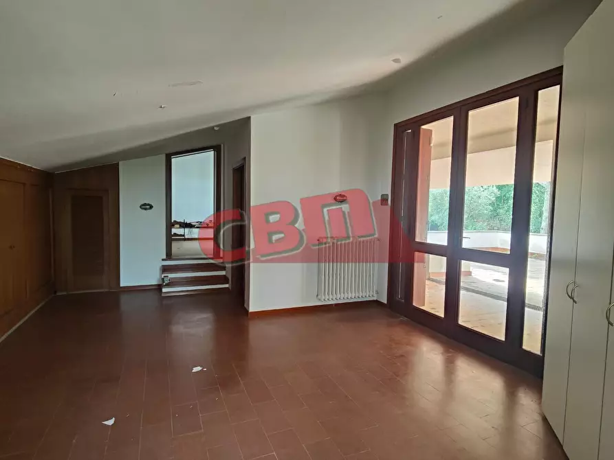 Immagine 24 di Villa in vendita  a Livorno