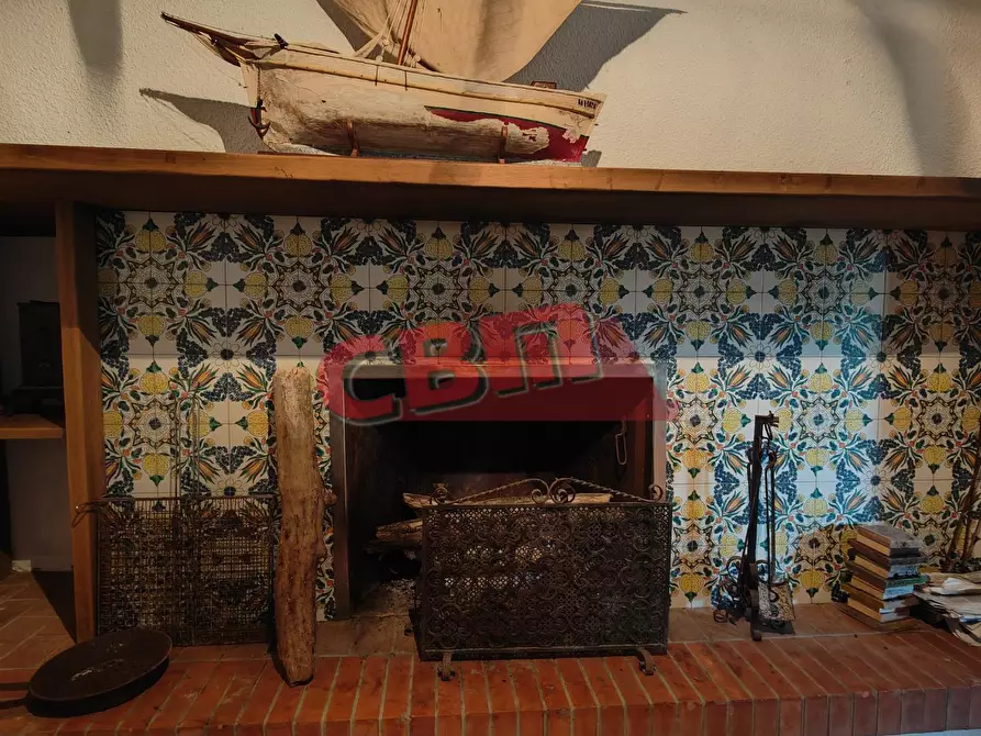 Immagine 35 di Villa in vendita  a Livorno