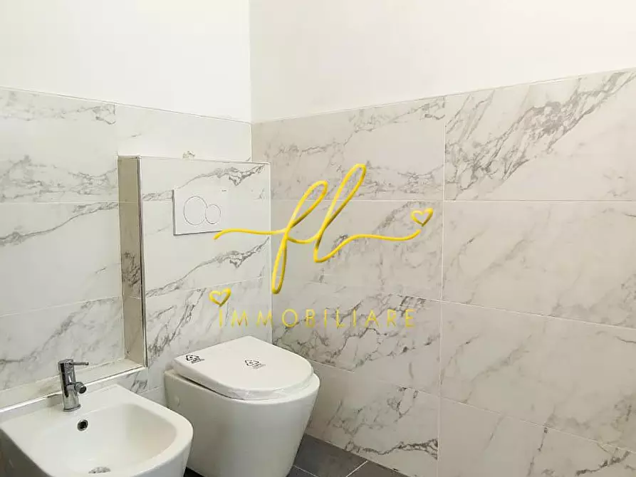 Immagine 12 di Appartamento in vendita  a Rosignano Marittimo