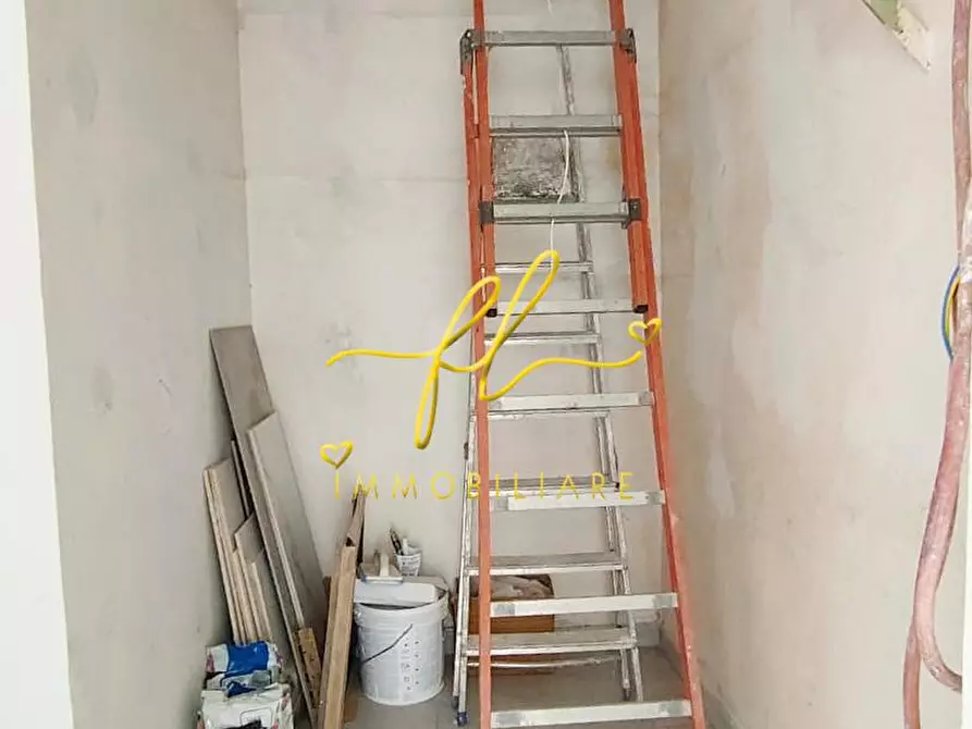 Immagine 15 di Appartamento in vendita  a Rosignano Marittimo