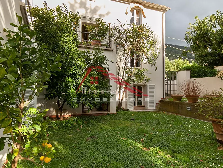 Immagine 16 di Casa indipendente in vendita  a San Giuliano Terme