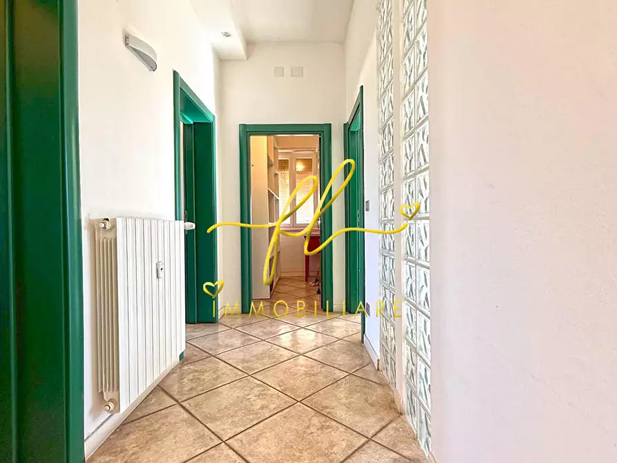 Immagine 9 di Appartamento in vendita  a Rosignano Marittimo