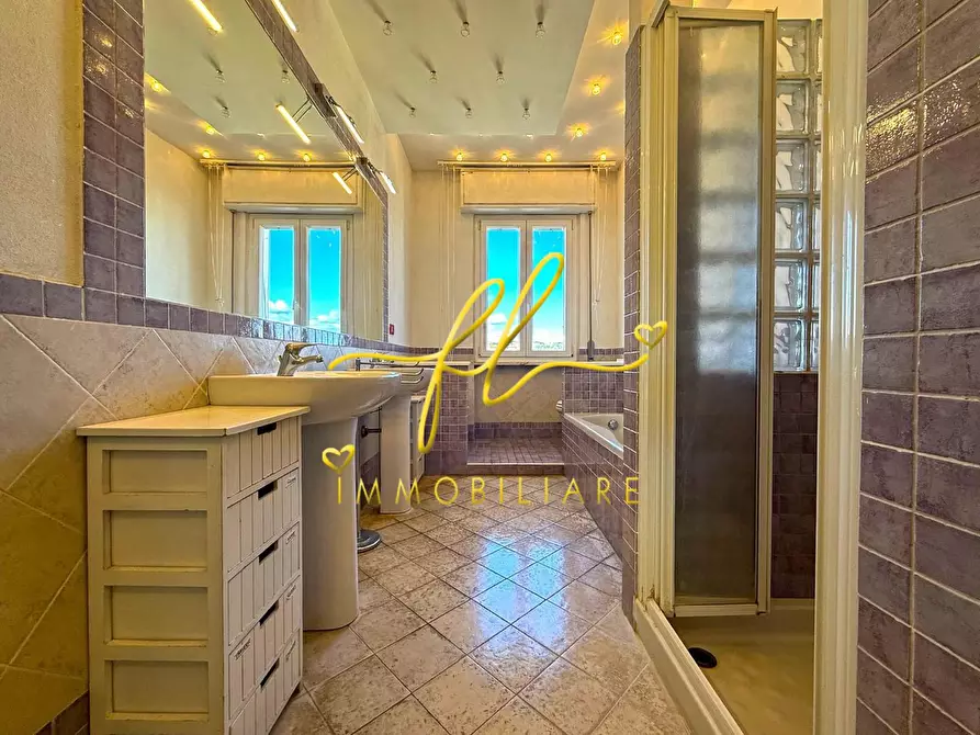 Immagine 16 di Appartamento in vendita  a Rosignano Marittimo