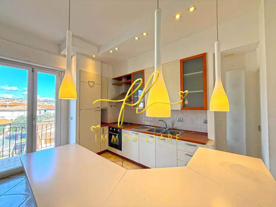 Immagine 5 di Appartamento in vendita  a Rosignano Marittimo