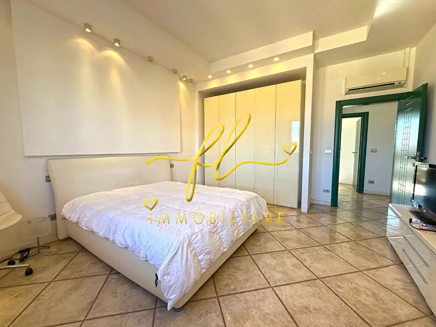 Immagine 13 di Appartamento in vendita  a Rosignano Marittimo