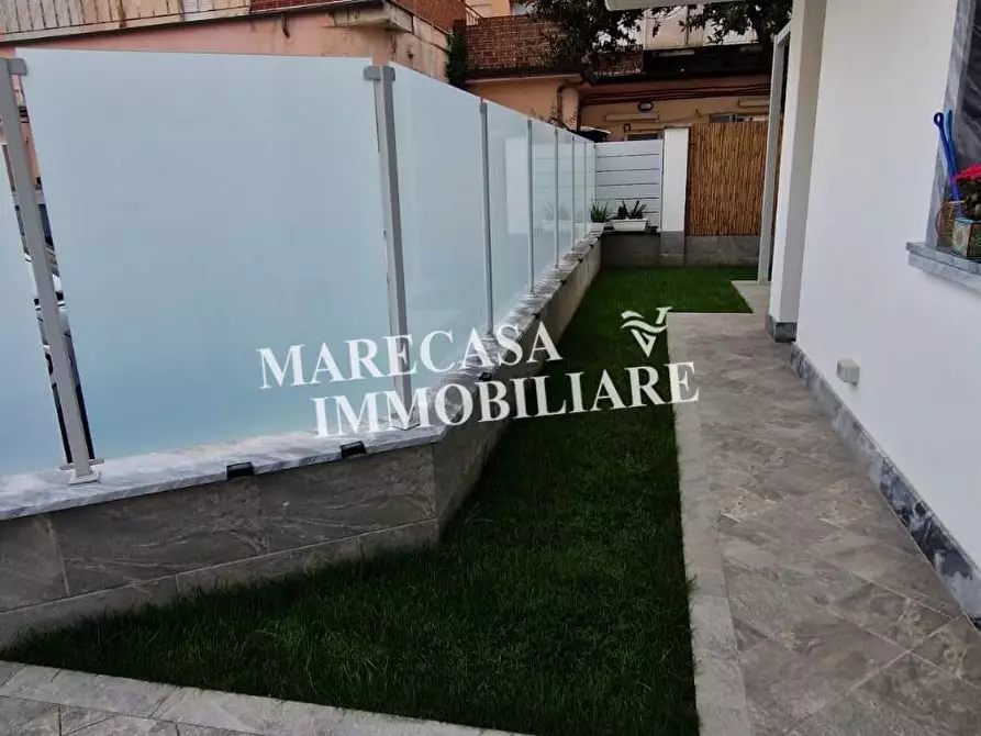 Immagine 28 di Porzione di casa in vendita  a Carrara