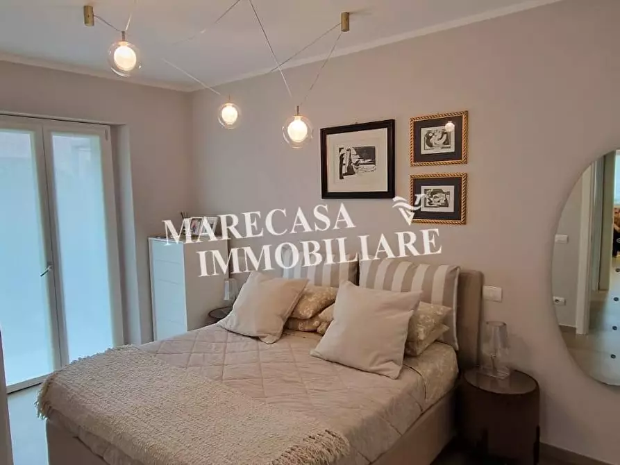 Immagine 7 di Porzione di casa in vendita  a Carrara