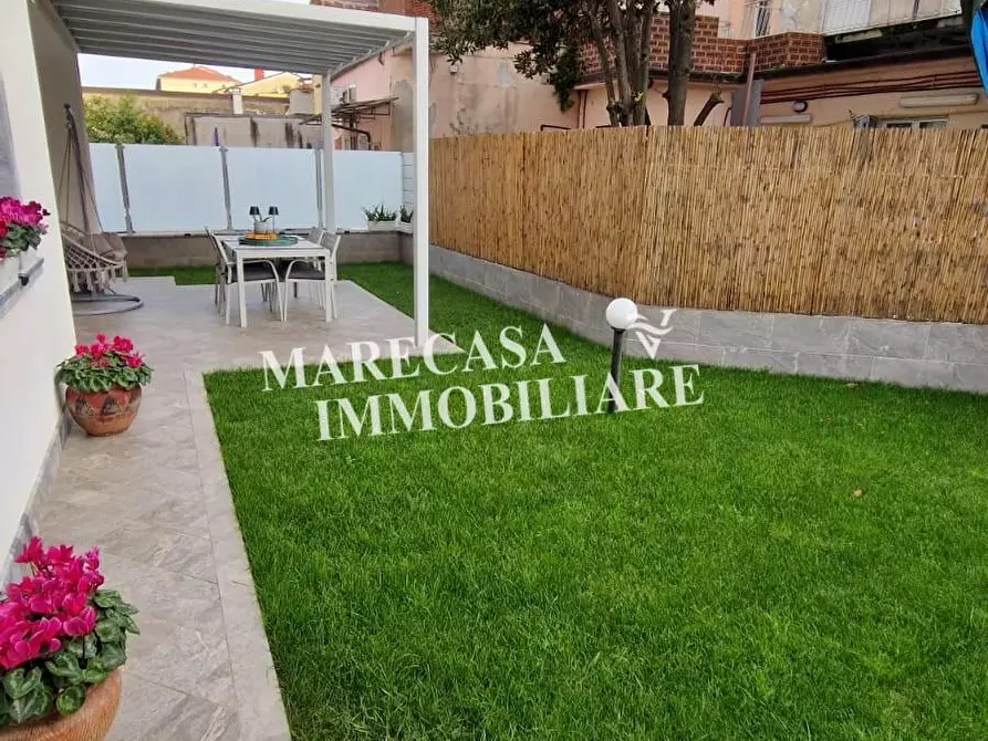 Immagine 6 di Porzione di casa in vendita  a Carrara