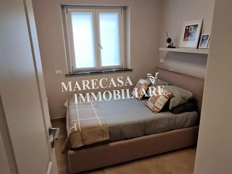 Immagine 21 di Porzione di casa in vendita  a Carrara