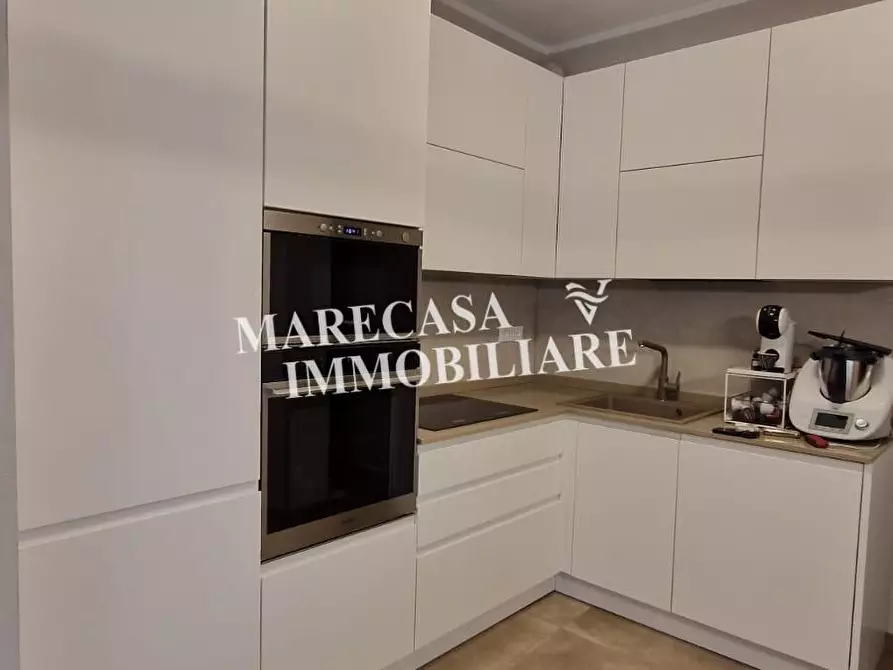 Immagine 4 di Porzione di casa in vendita  a Carrara