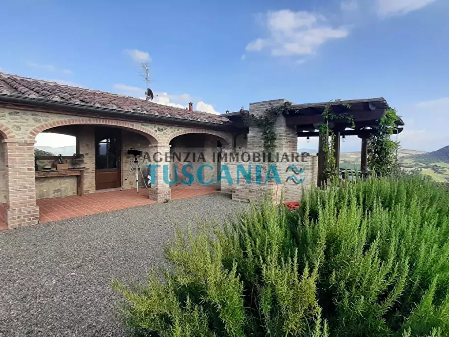 Immagine 3 di Villa in vendita  a Volterra